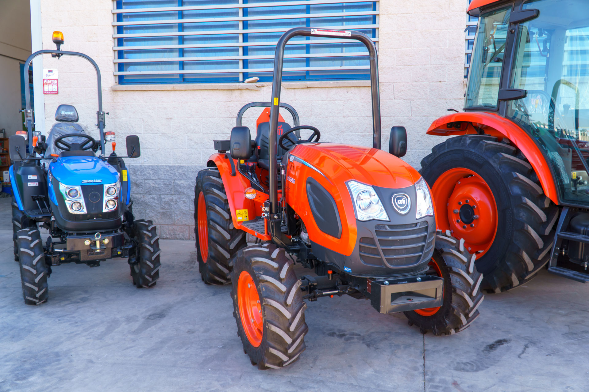 Taller oficial de tractores y maquinaria agrícola